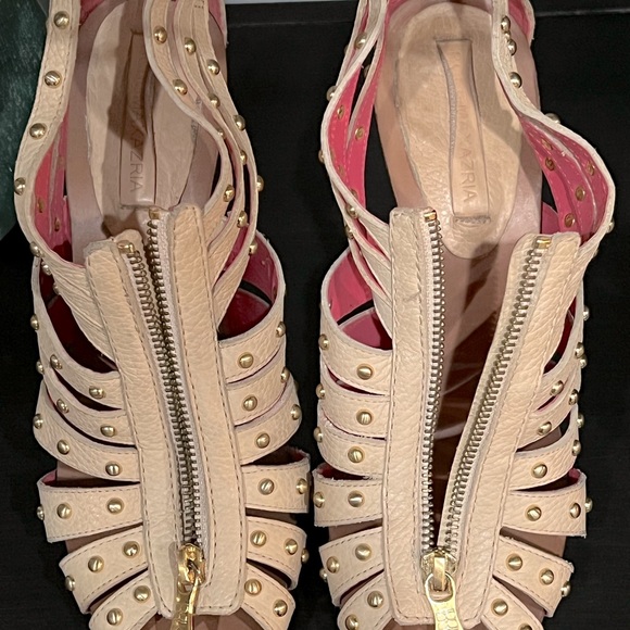 🤍BCBG MAX AZRIA Studded Leather Aceline Sandal - Picture 4 of 6